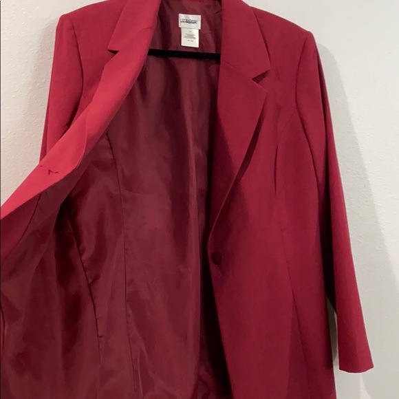 Liz Baker Red Blazer - 14 - Picture 3 of 6
